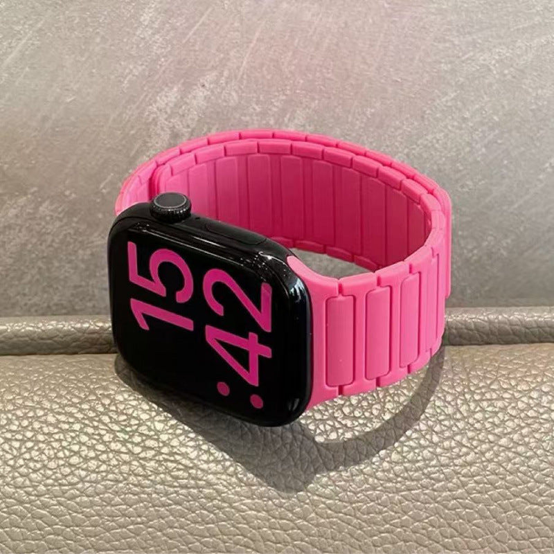 Magnetic Sports Silicone Watch Strap - Compatible with Apple Watch 38-49mm