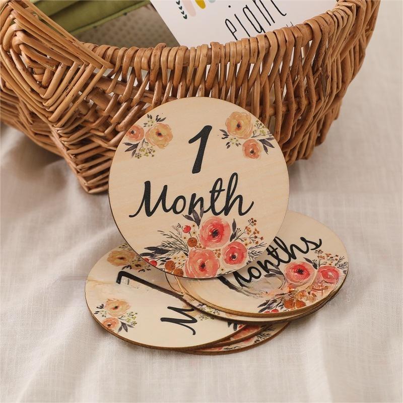 Wooden Flower Milestone Photo Prop Set - Large and Small Disc Decorations