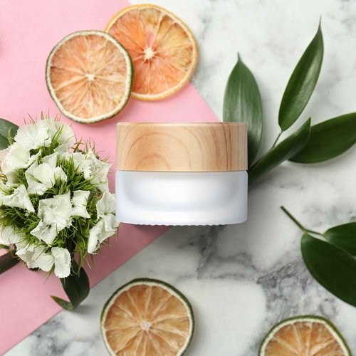 Geiserailie 150 Pieces Glass Cosmetic Containers Empty Sample Jars with Leak Proof Lids Makeup Sample Containers for Lotion Cream Cosmetic (5 Gram)