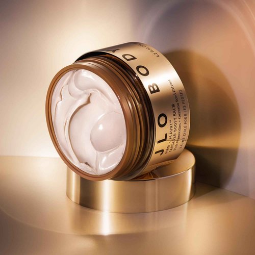 JLO BEAUTY Booty Balm, Skin Firming Cream for Butt, Hips, Thighs & Arms, Enriched with Hyaluronic Acid, Shea Butter, Avocado, and Squalane, Firm + Flaunt Targeted Body Moisturizer for Women, 4.2 Oz