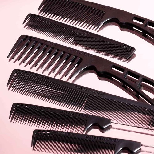 Olivia Garden CarbonLite carbon comb 6-pc pouch: 1 x CL-1, 1 x CL-2, 1 x CL-3, 1 x CL-4, 1 x CL-5, 1 x CL-6