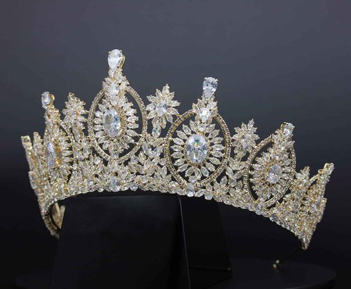 Vintage Cubic Zirconia Wedding Tiara for Bride Quince Prom Homecoming Pageant Costume Princess Queen Crown Large Crystal Birthday Headpieces Silver Bridal Hair Accessories (Gold)