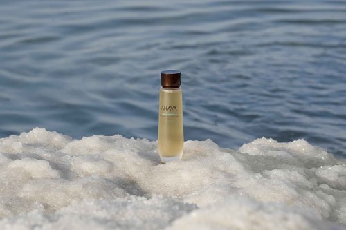 AHAVA Time To Smooth Age Control Even Tone Essence - Lightweight Essence to Prime Skin Boosting Performance & Absorption of Nextly Skincare Products, with Osmoter, Lotus & Hyaluronic Acid, 3.4 Fl.Oz