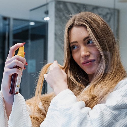 Camomile Intea - Lightening treatment for hair with Blond Reflections - Lightening Lotion 100 ML + Shampoo 250 ML + Mask 250 ML