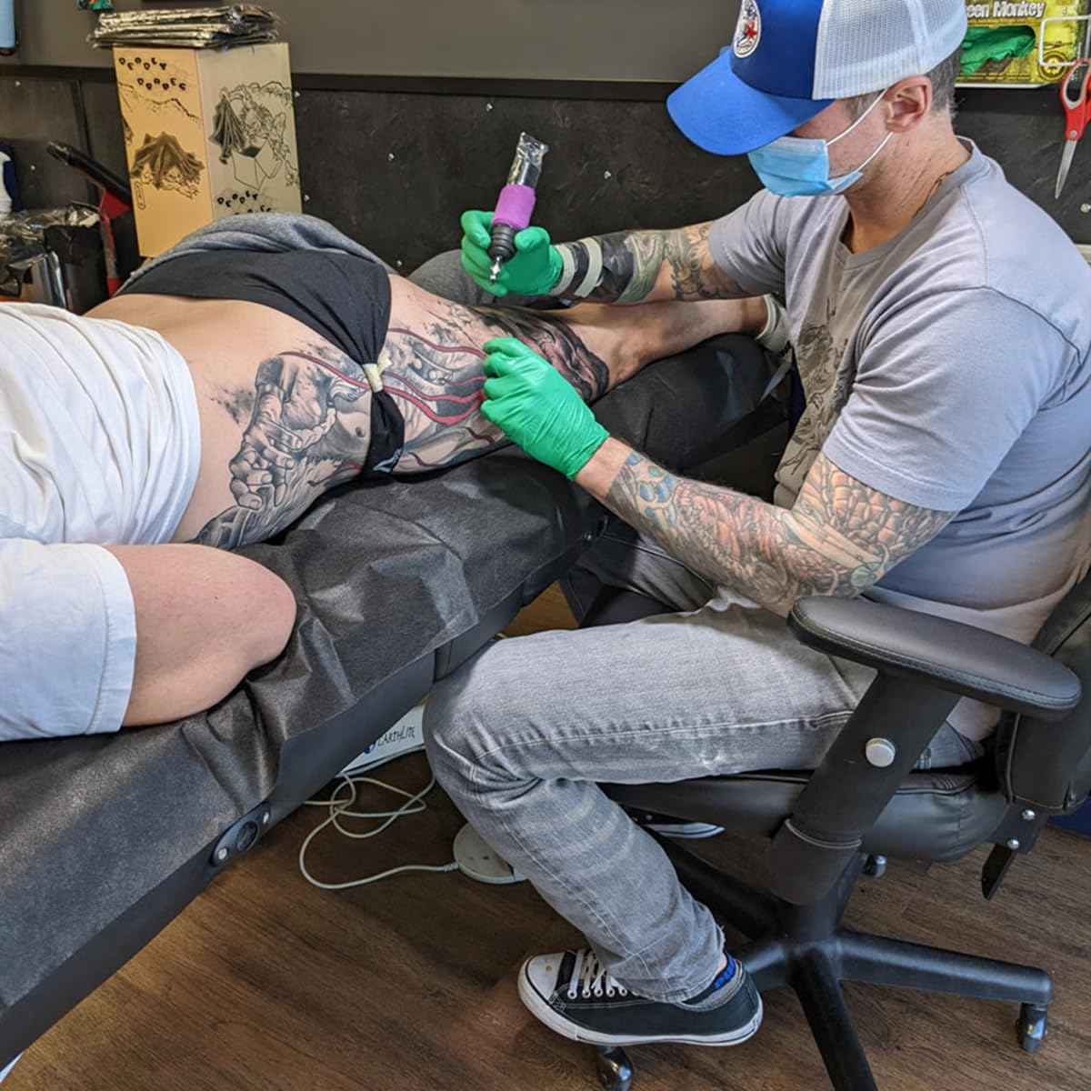 20 Pieces Tattoo Bed Covers Disposable Drape Sheets Black 40 x 90 inches Thick Massage Table Cover Waterproof for Tattoo Chair Cleaning Supplies, Medical, Soft Non Woven Fabric and Ink-proof Poly