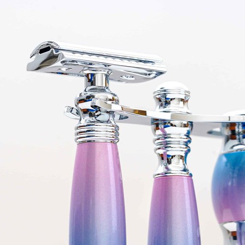 FREED Luxury Shaving Set for Men - Double Edge Safety Razor with alloy handle include 120 count Japanese 6cr13 Stainless Steel blade,It's the best gift for men, fathers,or birthdays