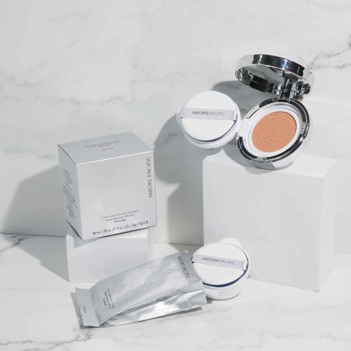 AMOREPACIFIC Color Control Cushion Compact Broad Spectrum SPF 50+, 104, 1.05 Ounce (Pack of 1)
