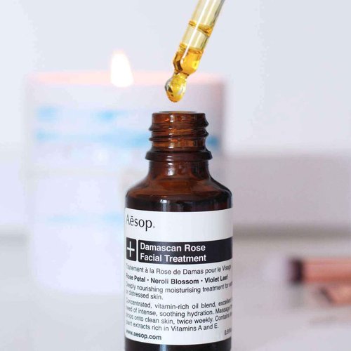 Aesop Damascan Rose Facial Treatment Oil | Hydrating Face Oil with Rose Petal, Neroli Blossom & Violet Leaf | Nourishing Vitamins & Fatty Acids for Dry, Distressed Skin | 0.8 fl oz