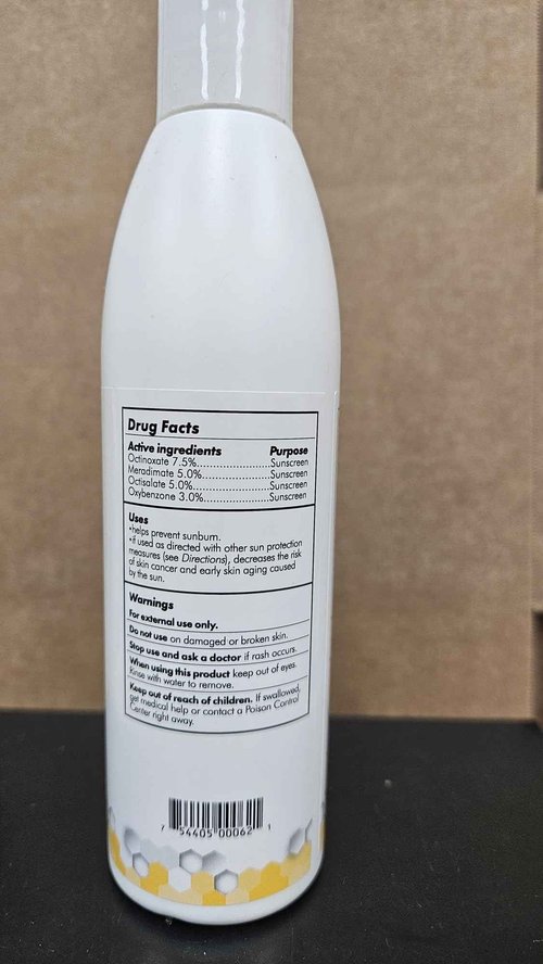 A-Cute Derm Pro-Tect SPF 20 Sunscreen Moisturize the Skin Protects Against Harmful Effects of UVA & UVB Rays Prevent Premature Aging and Wrinkling of the Skin (8.0 oz)