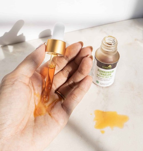 Athreya Herbs Kumkumadi Oil (Healthy Face Oil) | 1 Oz | Skin-Friendly Ayurvedic Face Oil | Rejuvenates Skin | For A Natural & Youthful Glow | Maintains Skin Hydration & Moisture | Vegan, Non-GMO