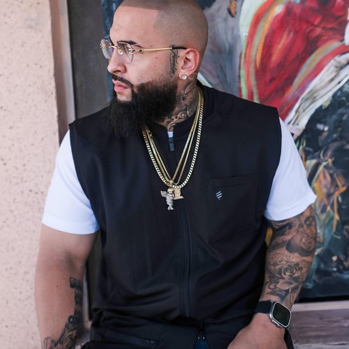 Barber Strong The Barber Vest, Men's Black, Hair Repellent, Ultra Lightweight and Breathable Mesh Side Panels, Sleeveless, Features 3 Pockets and 2-Way Zipper Closure - Size 4X, Great for Pet Grooming