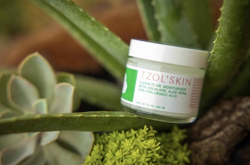 TZOL’SKIN - Lluvia 72 Hour Moisturizer - Intense Hydration - With Aloe Vera & Hyaluronic Acid - Lightweight & Non-greasy - Smooth Dull Skin - No Paraben, Silicones & Sulfates - Vegan - Cruelty Free