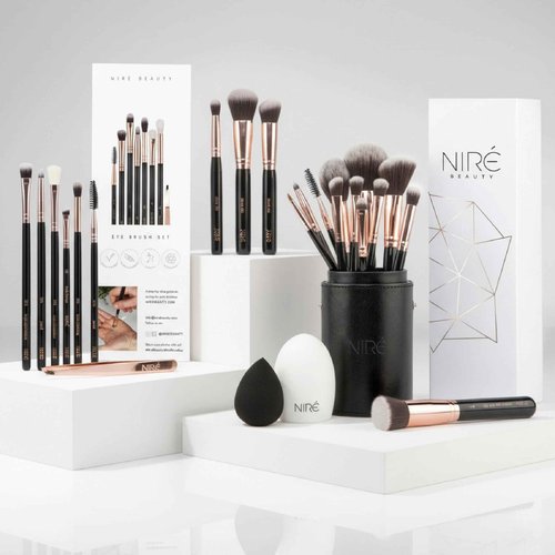 Niré Beauty Most Loved Artistry and Eye Brush Set - Your Best Selection of Makeup Brushes Great for Professionals and Beginners