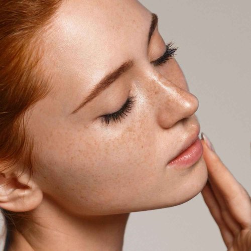 COLLEEN ROTHSCHILD Mandelic Acid Radiance Serum | Highly Effective Alpha Hydroxy Acid (AHA) | Improves Hyperpigmentation, Fine Lines, Texture & Tone| Unclogs Pores (1 fl oz)