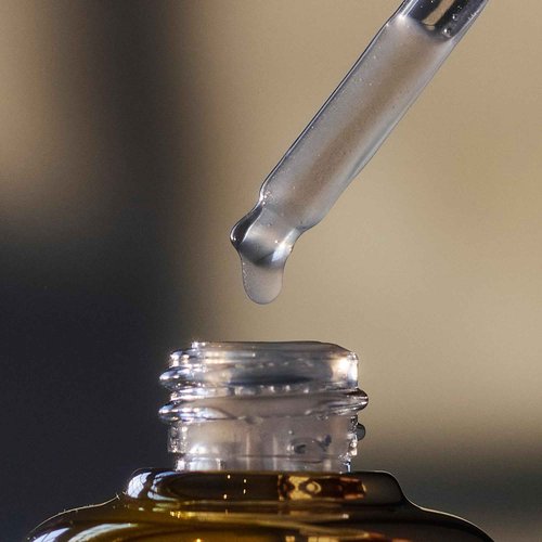 KORRES Golden Krocus Anti-Aging Face Serum with Greek Saffron, Lightweight Skincare Treatment for Radiance, Hydration & Firmness, Fine Line & Wrinkle Serum For Women & Men, Clean Beauty, 1 Fl Oz