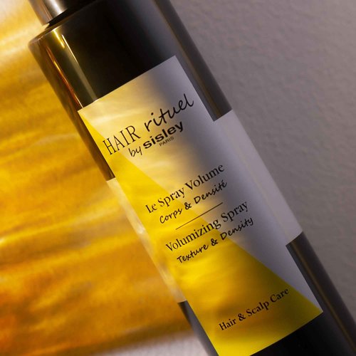 Sisley Paris Volumizing Spray - 150 mL - Provides Long-Lasting Lifting Effect - Works as Dry Texturizing Hair Spray - Non Sticky, Humidity Resistant