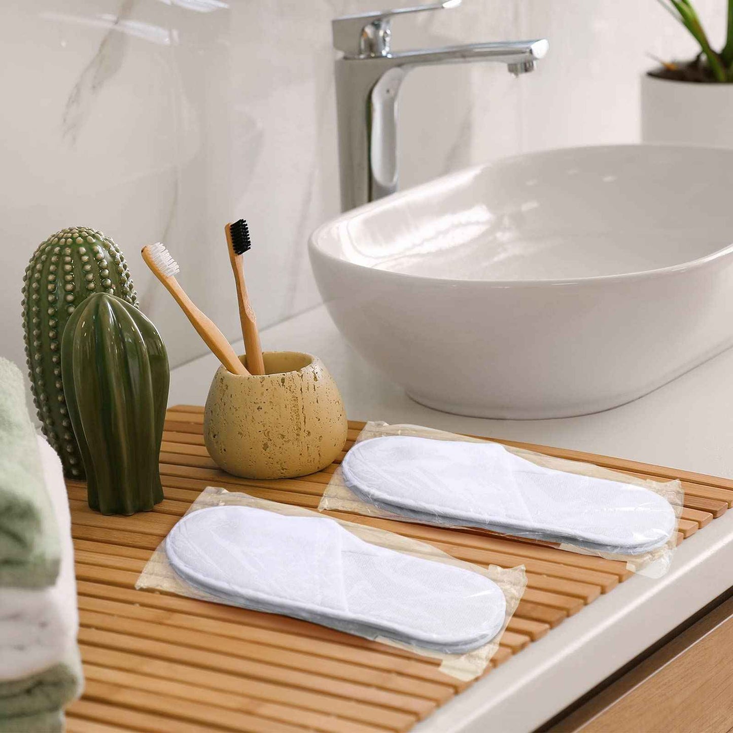 JaGely 120 Pairs Bulk Disposable Slippers Non Slip Hotel Spa Slippers Fluffy Closed Toe for Home Indoor Wedding Travel Party Guests Men Women(White)