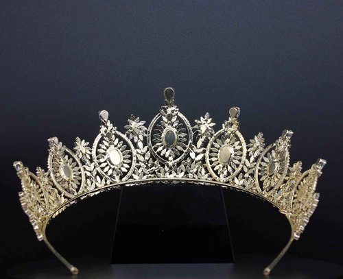 Vintage Cubic Zirconia Wedding Tiara for Bride Quince Prom Homecoming Pageant Costume Princess Queen Crown Large Crystal Birthday Headpieces Silver Bridal Hair Accessories (Gold)