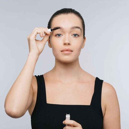 Nu Skin- Nu Colour Lash + Brow Serum | Brow a and Lash Care Serum, Clean Formula | Longer, Thicker, and Fuller Lashes and Brows |Brow and Lash Enhancement, Morning and Evening Application (5 ml)