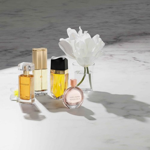 Estée Lauder Cinnabar Eau de Parfum Spray with Notes of Jasmine, Orange Flower & Clove | Perfumes for Women, 1.7 Fl Oz