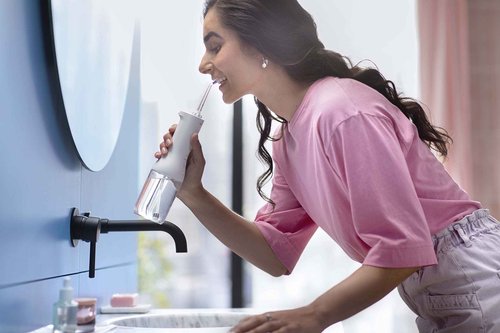 Philips Sonicare Water Flosser Cordless – Rechargeable Power Dental Waterflosser for Teeth, Portable Oral Irrigator with 3 Intensity Settings, 360° Rotating Nozzle – (White)