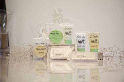 Diversified Hospitality White Aloe Vera Bar Soap, Travel Size Hotel Amenities, 1.25 oz (Case of 288)