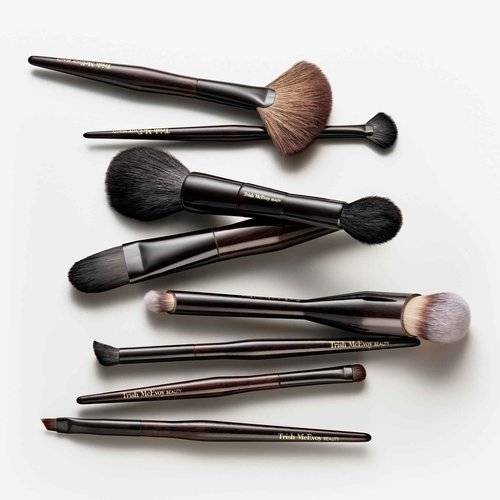 Trish McEvoy Brush 23 Angled Crease Contour