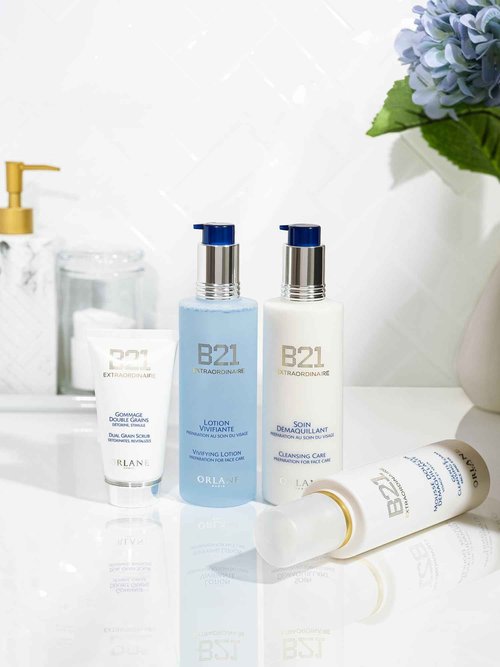 Orlane Vivifying Cleansing Care, Make-Up remover that prepares the skin for treatment products, Safflower & Sesame Oil, Allantoin 250ml, 8.4 oz