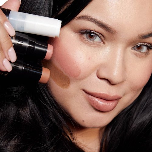 No Edit, No Filter, Just Glam