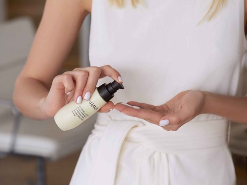 AHAVA Extreme Lotion Daily Firmness & Protection, Broad Spectrum SPF30 - Lightweight, Moisturizing, All-Day Hydration & UVA/B Protection, Enriched with Osmoter, Goji Berry & Iceland Moss, 1.7 Fl.Oz