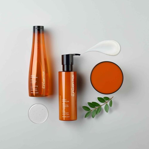 Shu Uemura art of hair Urban Moisture Deep Hydration Treatment Mask - Nourishes, Smooths, and Adds Shine For Dry Hair, 6 Fl Oz