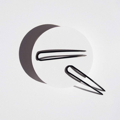 Kristin Ess Hair 1 Inch Titanium Curling Iron + Style Assist Blow Dry Heat Protectant Spray for Beach Waves + Detangling Brush + Matte Black French Pin Set of 2