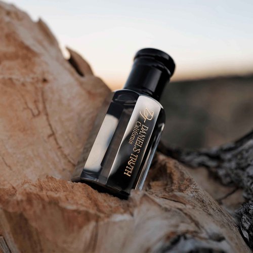Daniel's Truth Roll-On Essential Oil Perfume, Olive Ridge Scent, 10ml (0.33oz) – Made in USA, Designed in Korea, Long-Lasting Fragrance for Skin, Travel, and Gifting