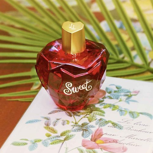 Lolita Lempicka Sweet Eau De Parfum Spray - Floral Gourmand - Ideal for Daily Wear and Special Events - Travel Size 1.0 Oz