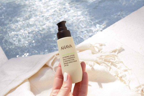 AHAVA Extreme Lotion Daily Firmness & Protection, Broad Spectrum SPF30 - Lightweight, Moisturizing, All-Day Hydration & UVA/B Protection, Enriched with Osmoter, Goji Berry & Iceland Moss, 1.7 Fl.Oz