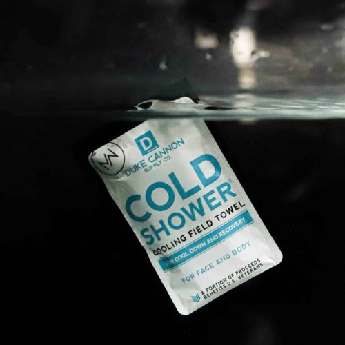 Duke Cannon Cold Shower Cooling Field Towels – Menthol Body Wipes for Men, No Rinse Face & Body Cleansing Wipes, 15 Individually Wrapped Towels (6 Pack)