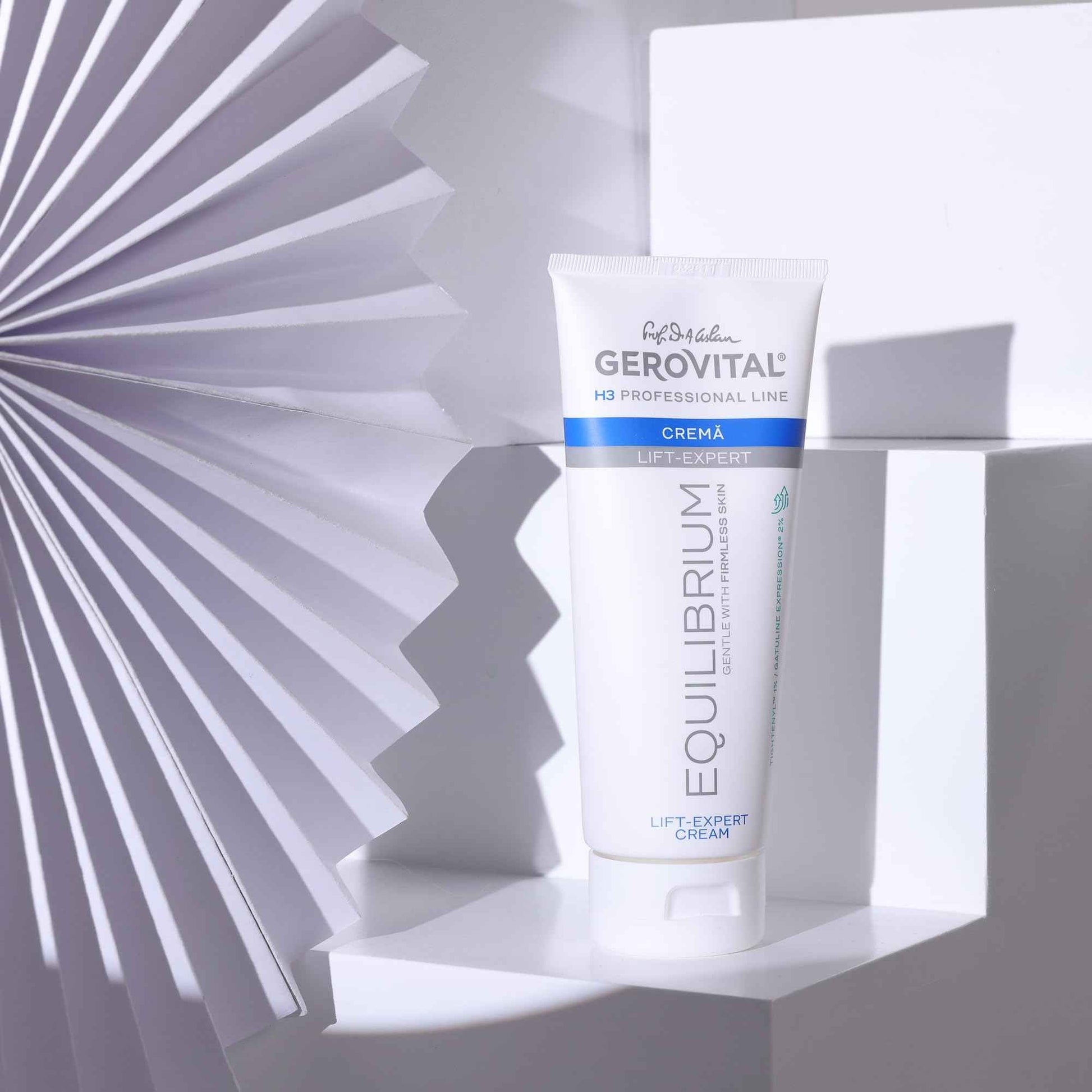 Gerovital EQUILIBRIUM - Lift Expert Professional Face Cream | Lifting |Anti-Wrinkle & Regenerating Action | Anti-Aging | Moisturizing - 200 ml