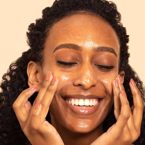 Yina - Bioadaptive Cleanser With White Tea + Poria | Sustainable, Cruelty-Free, Clean Skincare (3.3 fl oz | 100 ml)