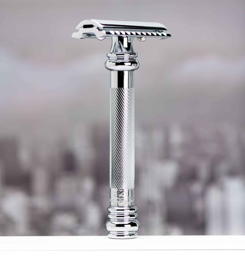 MERKUR 38C Double Edge Safety Razor - Bright Chrome, Extra Large Barber Pole Grip Brass Handle, Made in Germany, Plastic-Free, Two Piece Design, Closed Comb, Straight Bar