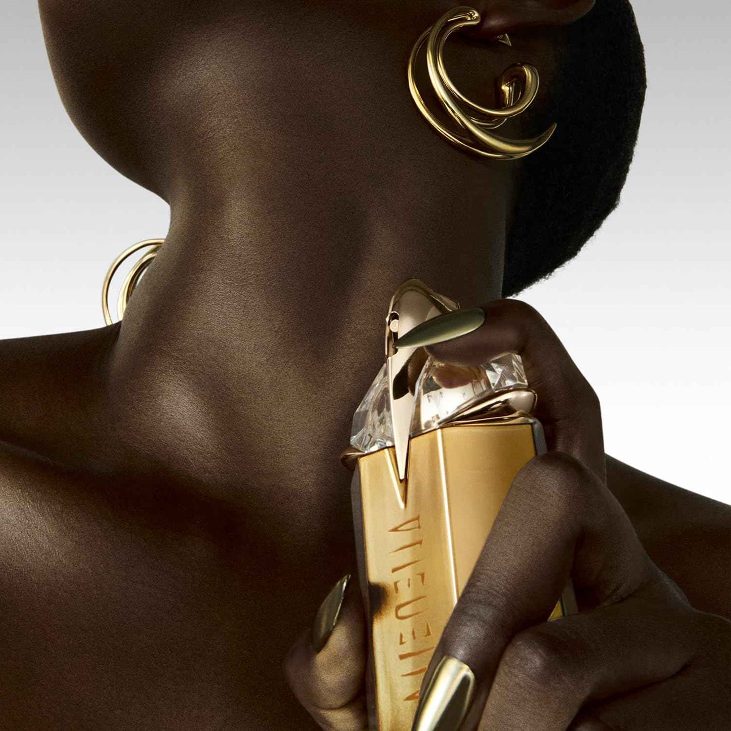 Mugler Alien Goddess - Eau de Parfum - Women's Perfume - Floral & Woody - With Bergamot, Jasmine, and Vanilla - Long Lasting Fragrance - 1.0 Fl Oz