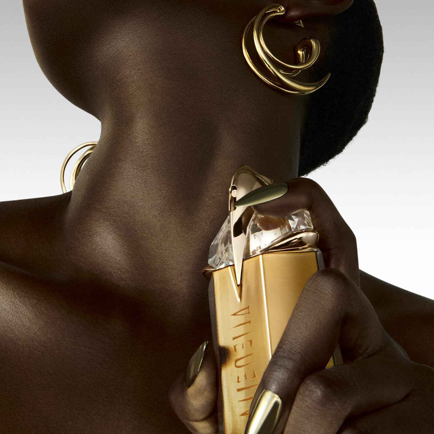 Mugler Alien Goddess - Eau de Parfum - Women's Perfume - Floral & Woody - With Bergamot, Jasmine, and Vanilla - Long Lasting Fragrance - 1.0 Fl Oz