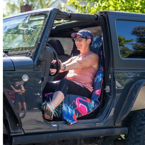 Sprints Athletic Running Towel, Full-Sized, Car Seat Cover - Moisture Wicking (Flamingos)