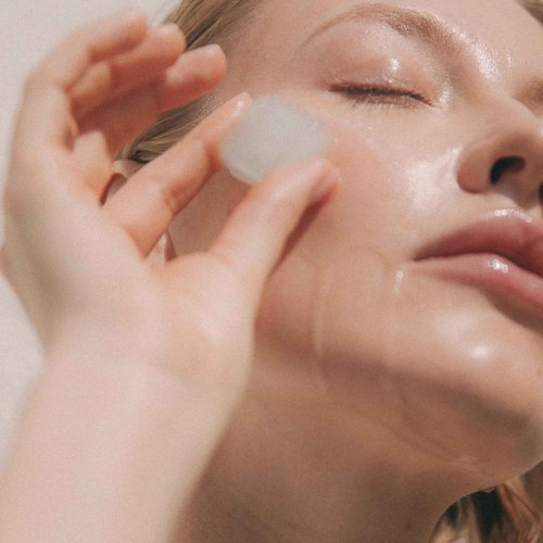 AMEON Supreme Energy Frozen Essence Ice Cubes - At-Home Cryotherapy for Firm, Hydrated, Radiant Skin and Reducing Acne and Post-Acne Scars