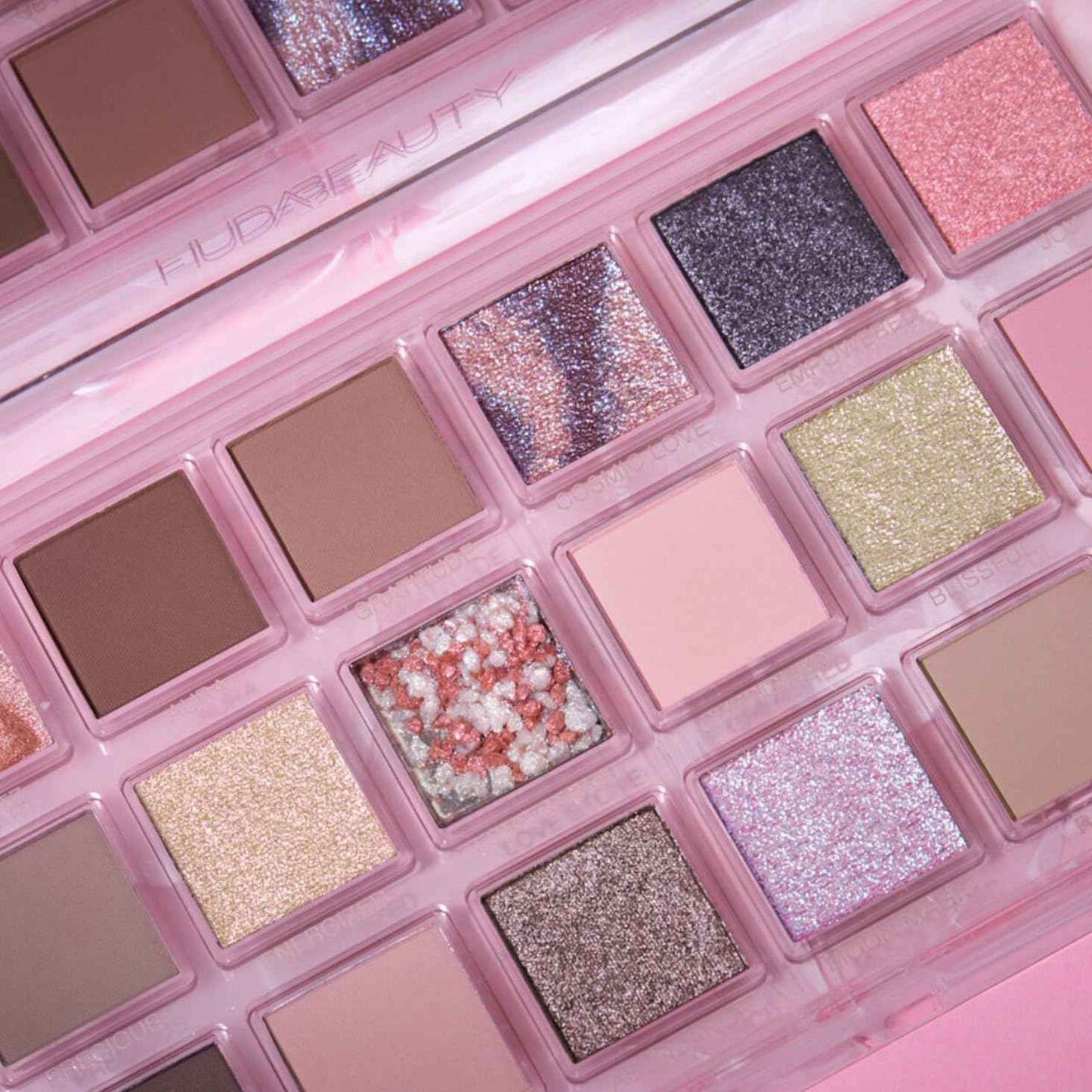 Huda Beauty Rose Quartz 18 Eyeshadow Palette