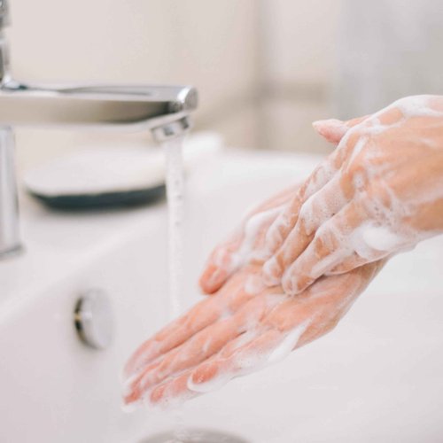 Nu Skin Body Bar Soap | Gentle Cleansing Bar with Moisturizing Aloe Vera | Non-Drying Daily Cleanser for Hands, Body & Face | Refreshing Scent | Soft, Hydrated & Revitalized Skin | 4 (5 Pack)