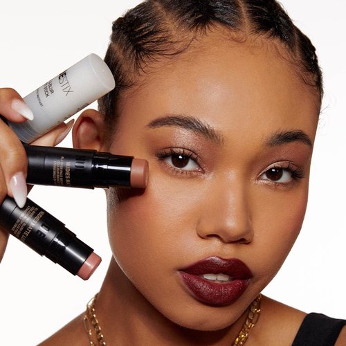 No Edit, No Filter, Just Glam