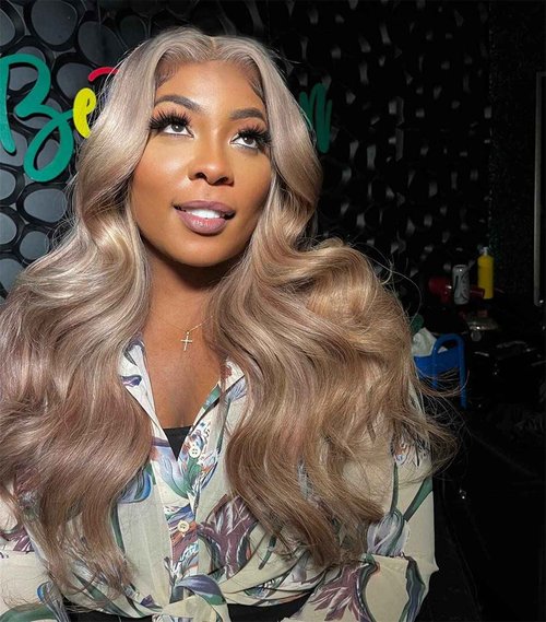 Ash Blonde with Silver Gray Highlight Lace Front Wig Human Hair 180% Density 13x4 Body Wave Mini Knots HD Invisible Lace Wig for Women Glueless Milk Tea Brown Colored with Silver Blonde Wigs 22 Inch