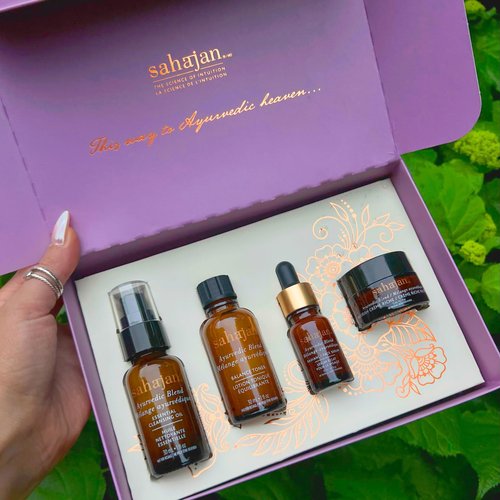 Sahajan Discovery Gift Set of 4 Ayurvedic Facial Care Blends Contains Essential Cleansing Oil 30 ml, Balance Toner 30 ml, Radiance Face Serum 10 ml, Nourish Creme Riche 15 ml, Sampler Sets for Women