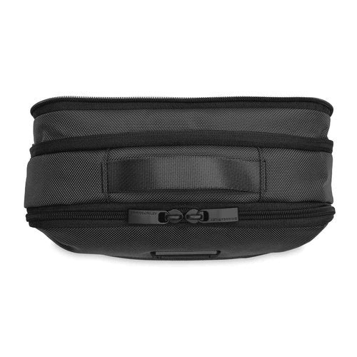 Briggs & Riley Expandable Essentials Kit - Toiletry Travel Bags for Women & Men, Organizer for Vacation, Compact Dopp Kit for Bathroom Accessories, Makeup, & Skincare - Baseline Collection, Black