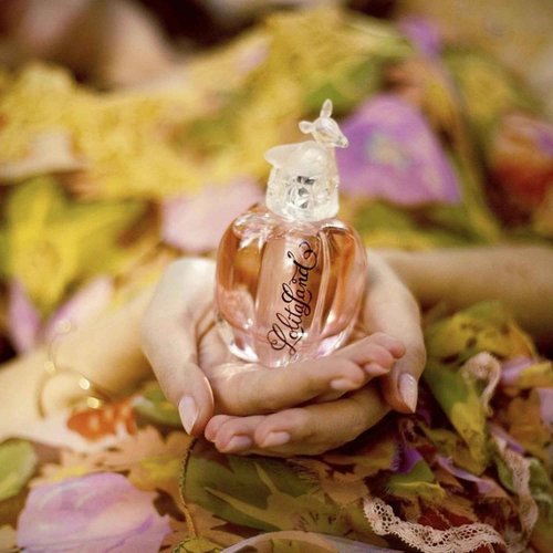 Lolita Lempicka Lolitaland Eau De Parfum Spray - Notes of Bellini, Jasmine, & Nectar - Ideal for Daily Wear and Special Events - 1.35 Oz